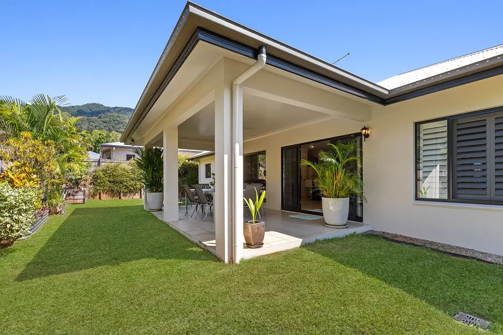 Mount Sheridan 4房  SERIOUSLY STRIKING FOREST GARDENS FAMILY HOME – NO REAR NEIGHBOURS