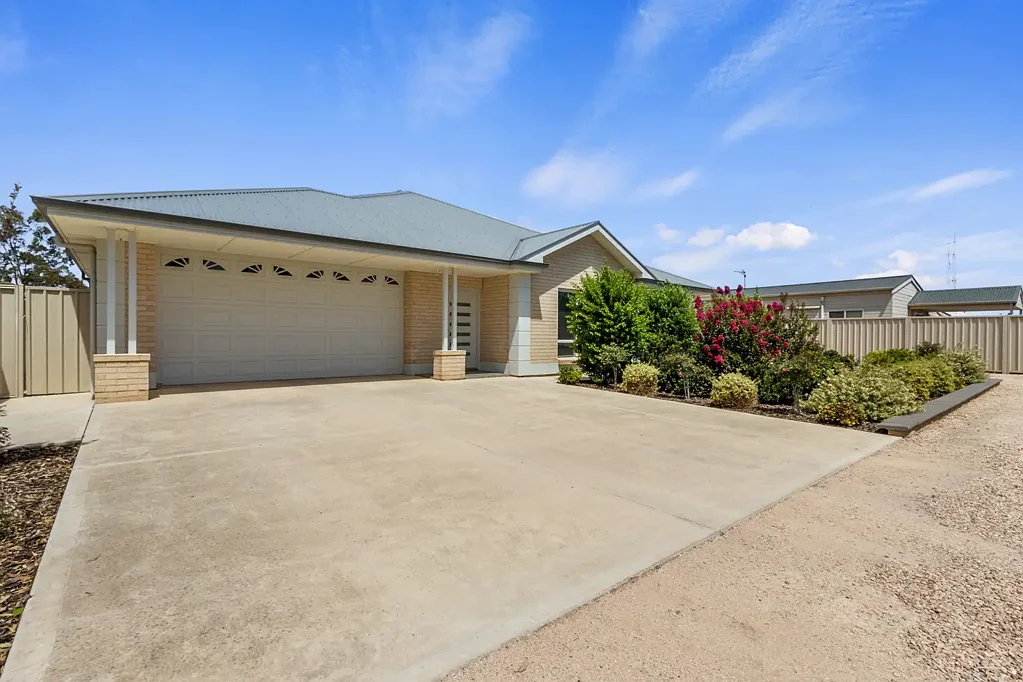 Kadina 4ਬੈੱਡਰੂਮ Stunning Family Home with Exceptional Features!!!