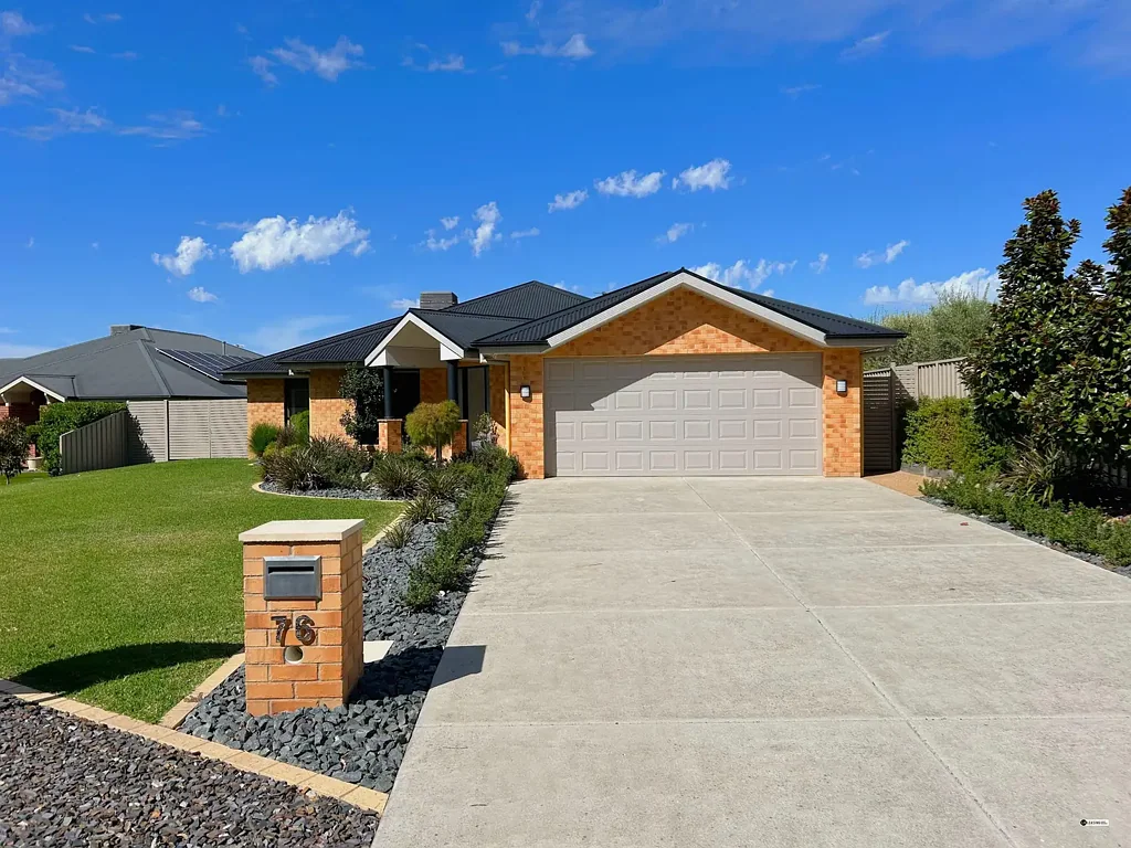 4 Bedroom Home in Popular Thurgoona!