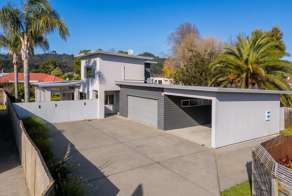 Whitianga 4침실 Executive living with space for the boat