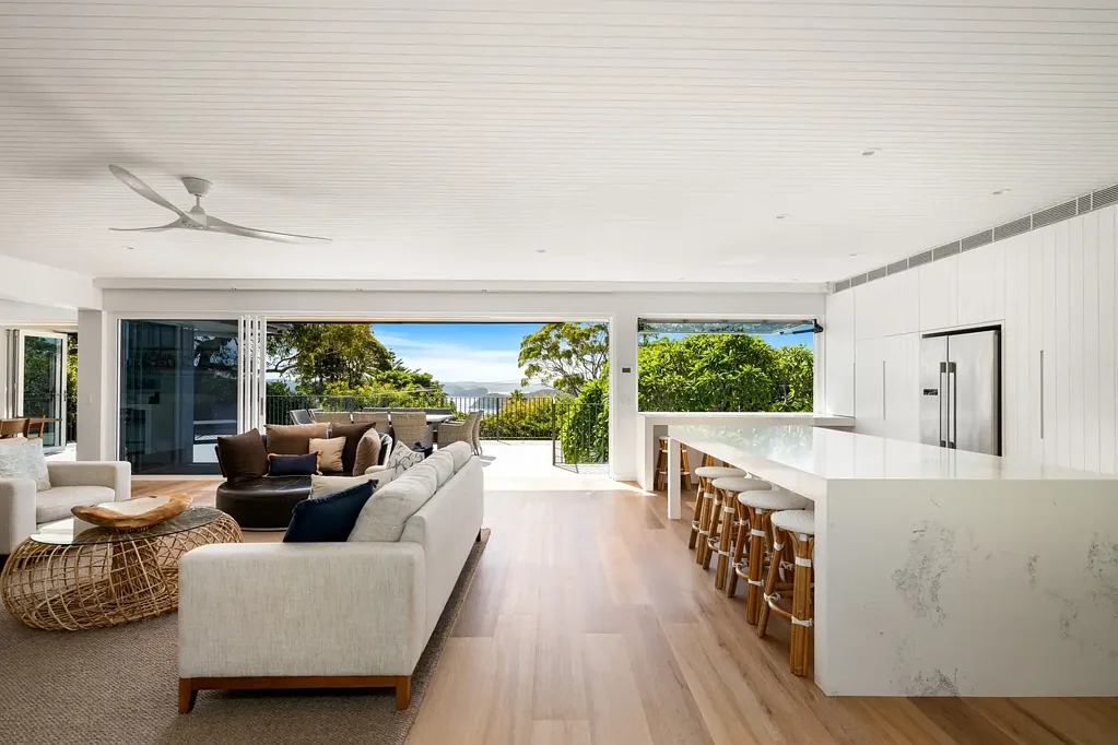 Palm Beach 5 Bedroom A Private Oasis with Ocean, Pittwater and Lighthouse Views
