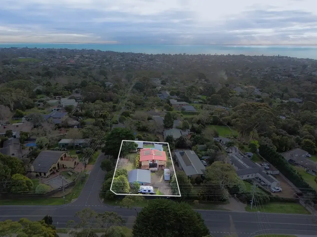 Frankston South 5房 致所有建筑商和翻新者 Calling All Builders & Serious Renovators