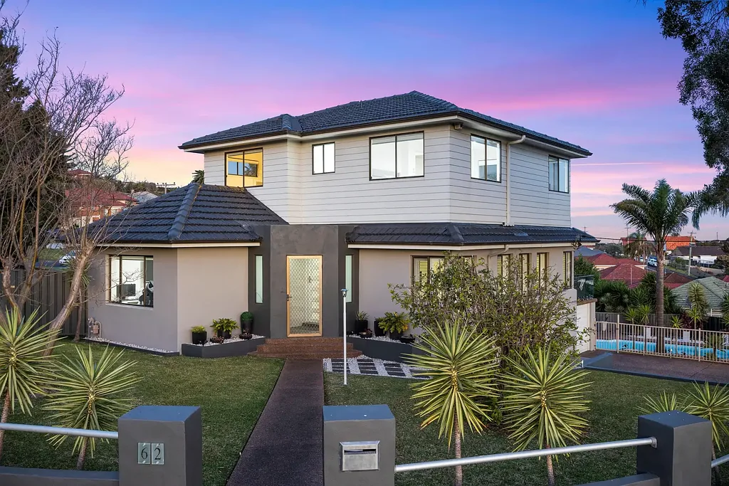 Port Kembla 5Kwarto Expansive Family Home with Ocean, Lake & Escarpment Views