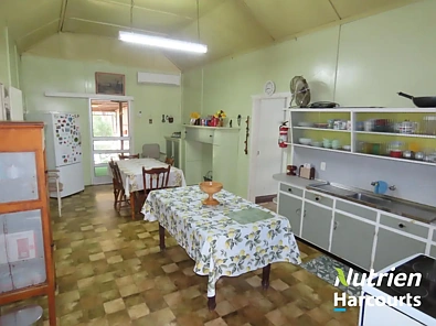285 Burncluith Road, Chinchilla, QLD 4413, 4房, 1浴, Lifestyle Property