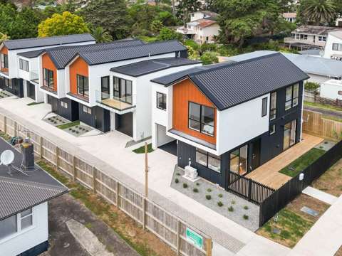 Pakuranga Heights 4房 现代设计 高性价比 ​靠近商圈/学校/公园 便捷上高速 完美家庭居所！ Find Your Dream Home in Pakuranga Heights