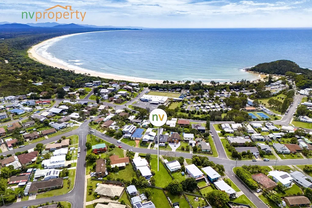 45 Wallace  Street, Scotts Head, NSW 2447