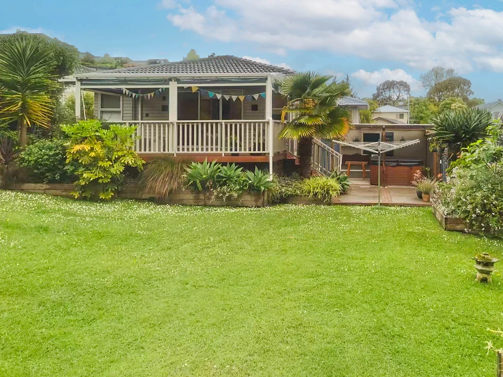 36 Sequoia Place, Sunnynook, North Shore City, Auckland