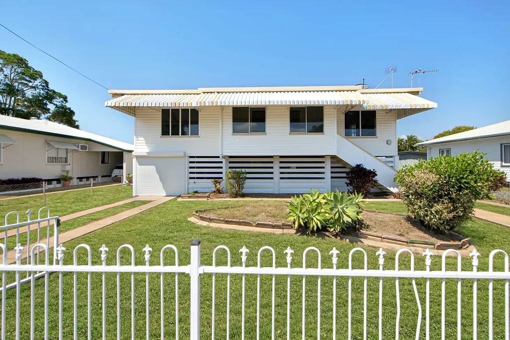 South Mackay 3Kwarto First Time Offered for Sale - Charming Early 1960's Home