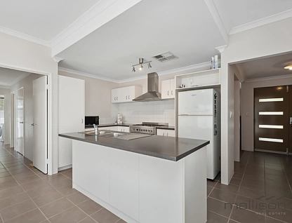 7 Tavistock Crescent, Lynwood, South East Perth, 3 Bedrooms, 2 Bathrooms, House