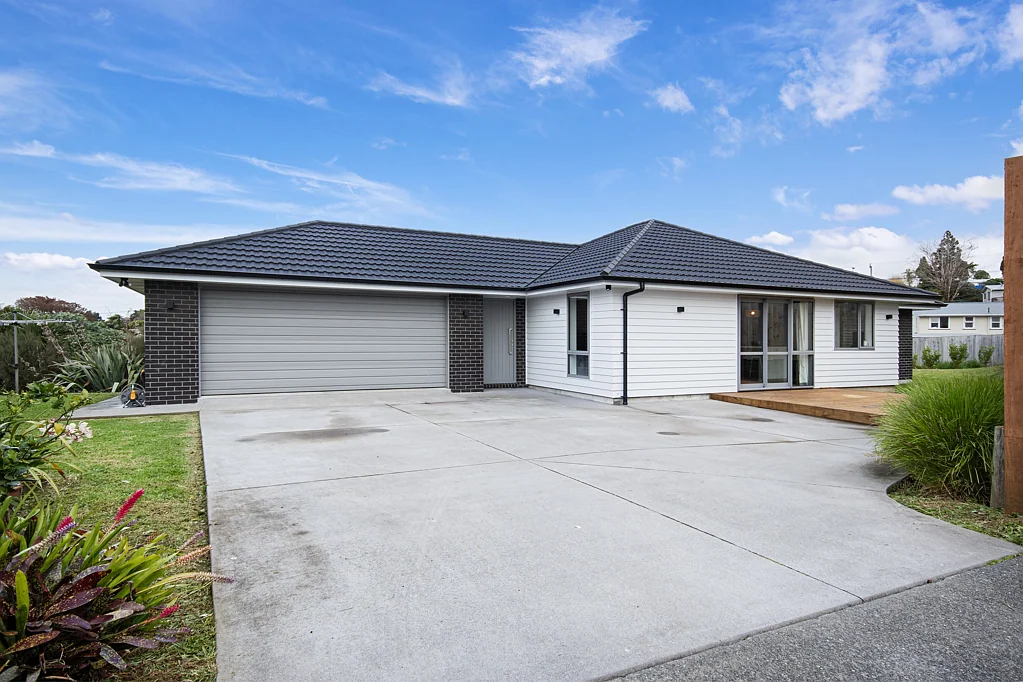 Kamo 4ห้องนอน Modern, Easy Care Living in Totara Parklands