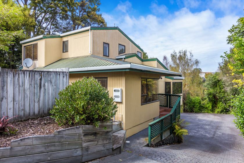 2/9 Titoki Avenue, Waipahihi, Taupo, 5 chambres, 0 salles de bain