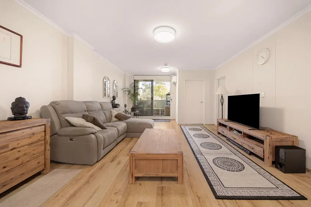Strathfield 2 Slaapkamer Stunning Renovated Apartment in Prime Position | Affordable Entry into Strathfield