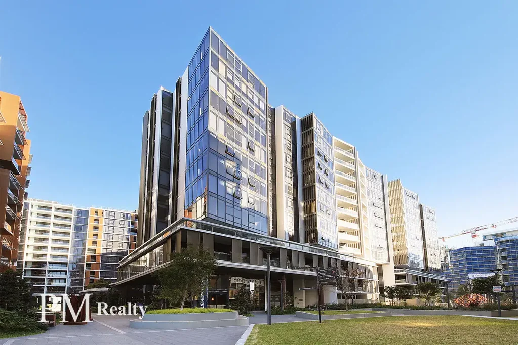 Fully Furnished Executive Apartment in Mascot Central