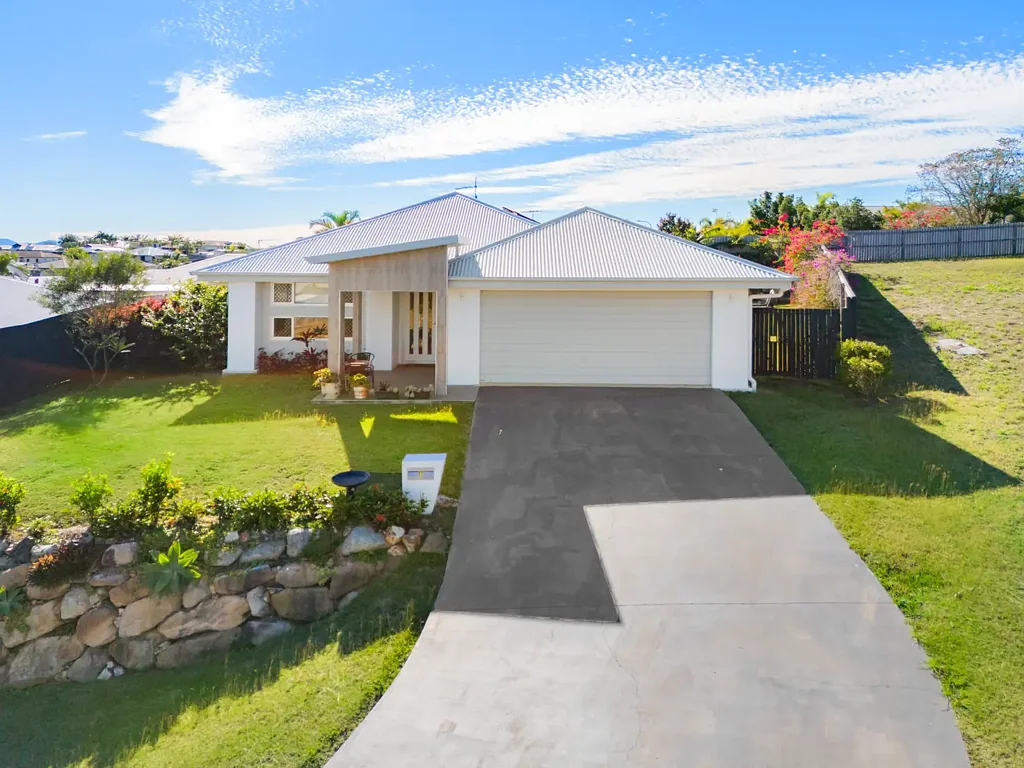 31 Boonderee Place, New Auckland, QLD 4680