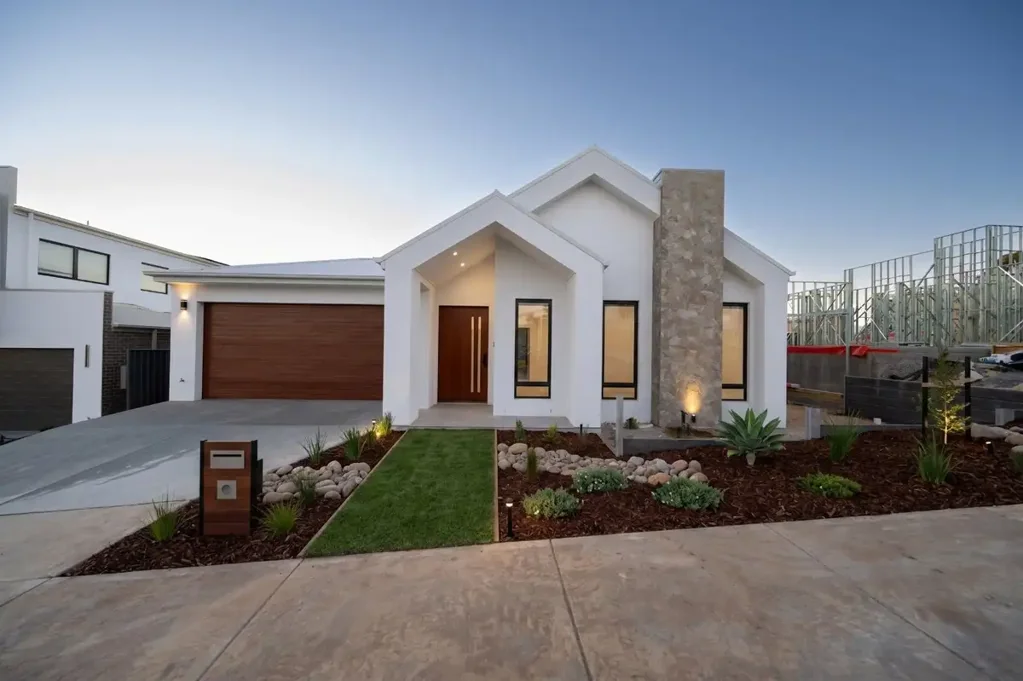 Modern Family Living in a Thriving Gungahlin District Suburb