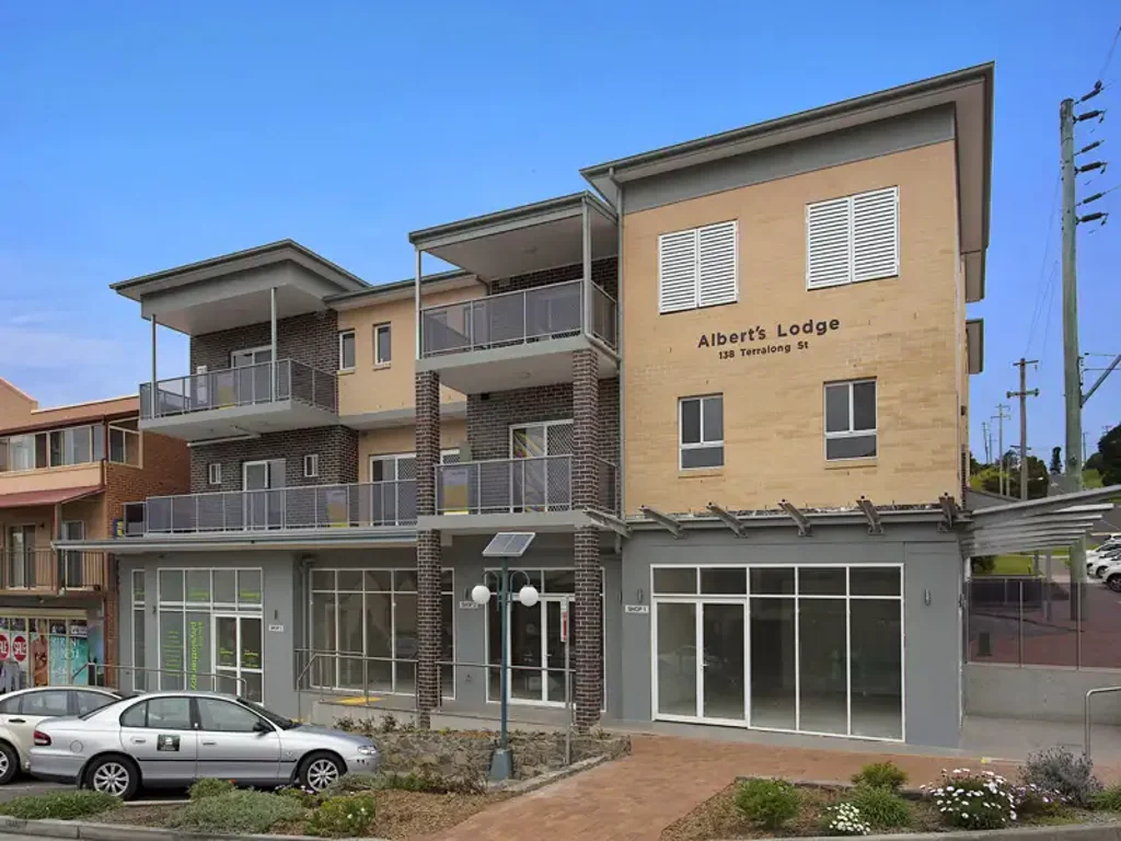 Central living with lift access in the heart of Kiama