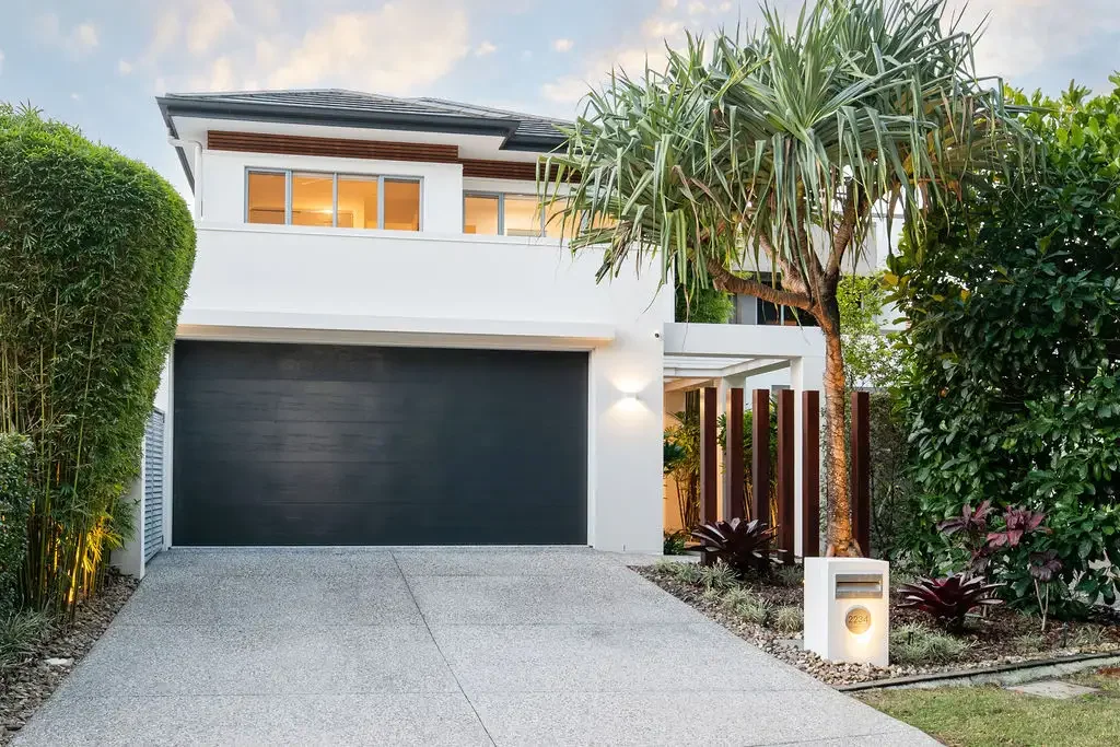 2234 Glengallon Way, Hope Island, QLD 4212