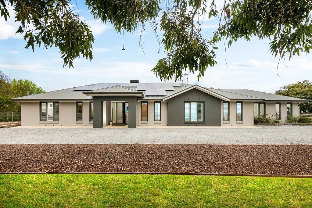 Torquay 4ਬੈੱਡਰੂਮ Your Garden Oasis in Frog Hollow