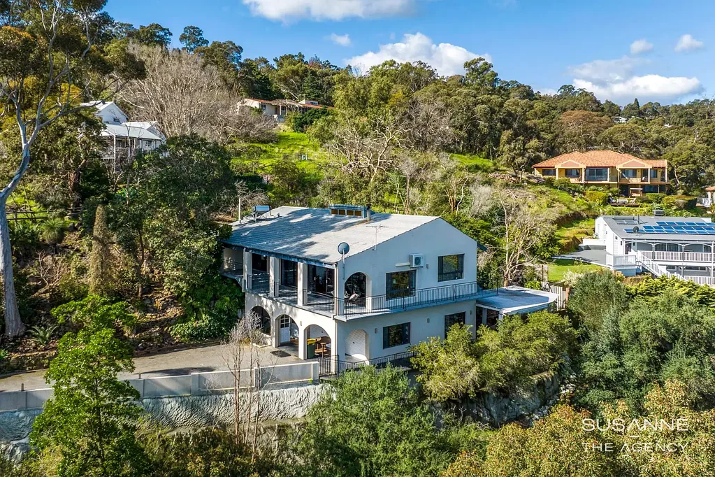 2 The Corkscrew, Gooseberry Hill, WA 6076