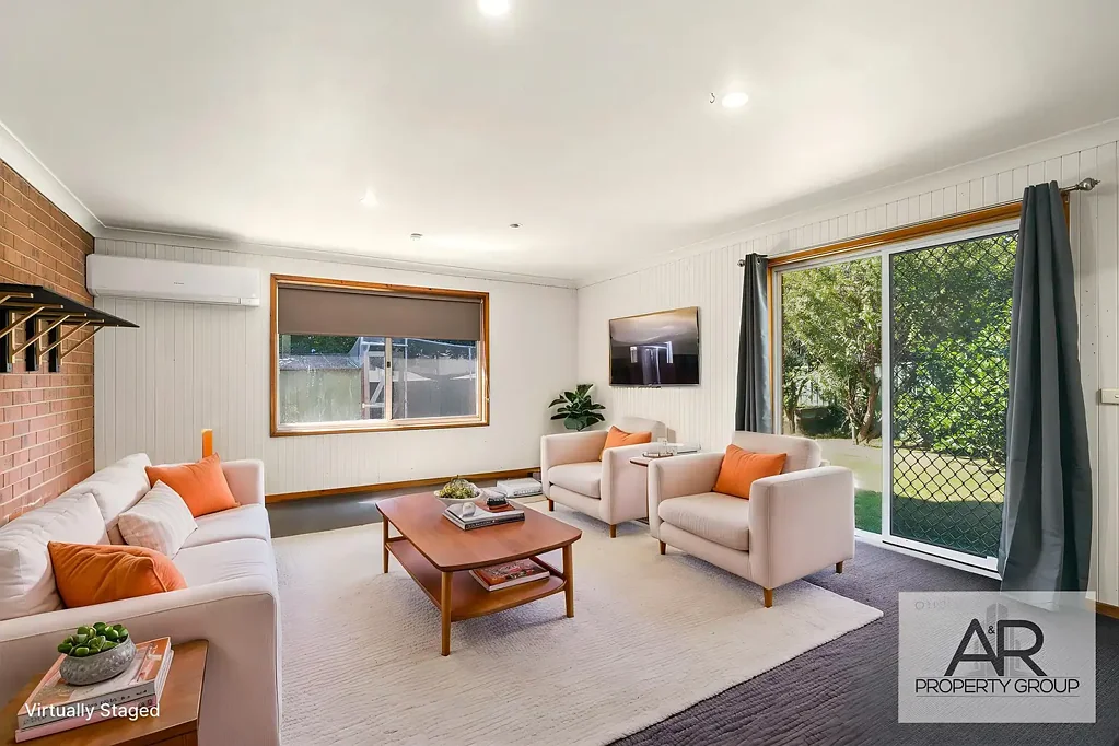 Dual living home set in a quiet yet central location