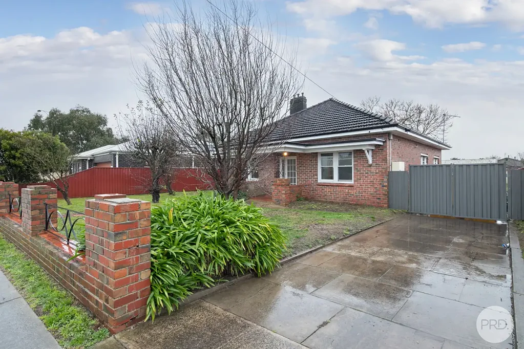 LARGE YARD AND GREAT SHED