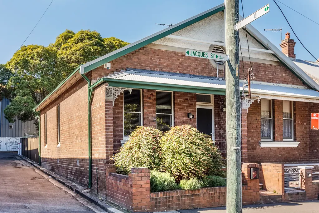 Balmain 2ਬੈੱਡਰੂਮ Classic corner residence / just off Darling street