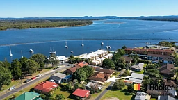 4/2 Riverview Street, Iluka