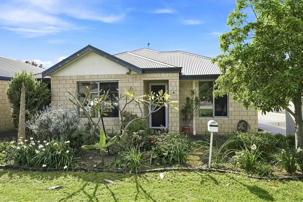 Gosnells 3 Bedroom ATTRACTIVE, APPEALING & AMAZING!!