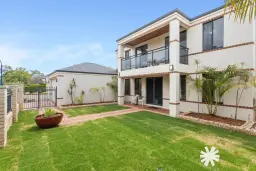 8 Mozart Mews, Rivervale