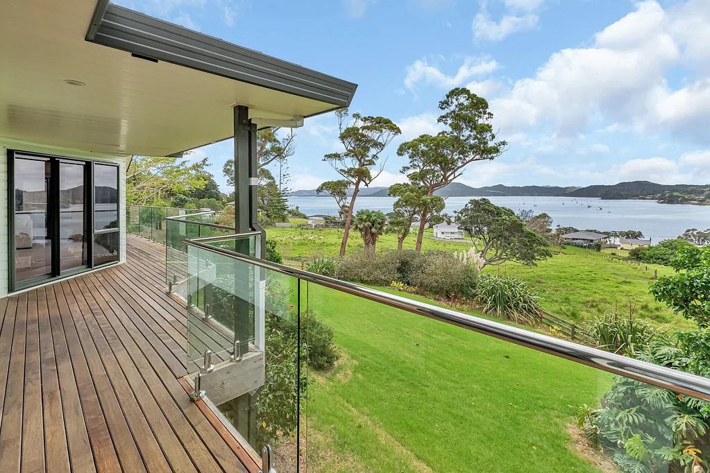 Whangarei Heads 3ห้องนอน Serious Sellers, Serious Value - Make Your Move!!