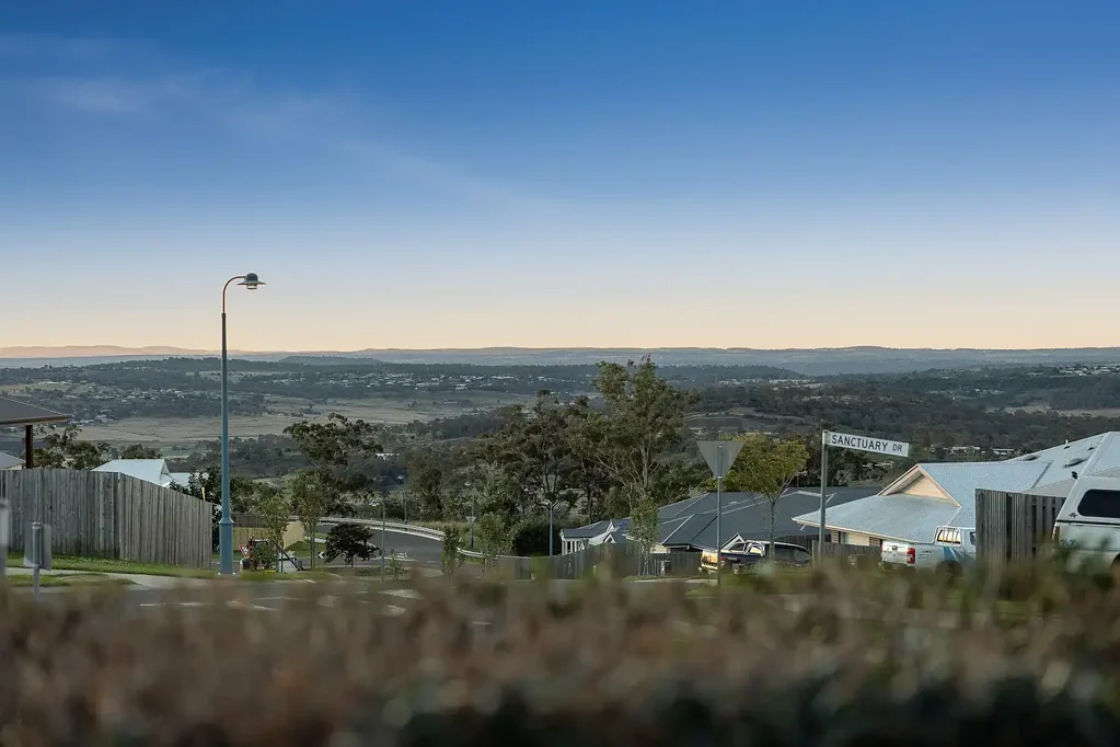 Cranley 3ਬੈੱਡਰੂਮ Amazing Views - Convenient Location - No Body Corp Fees!