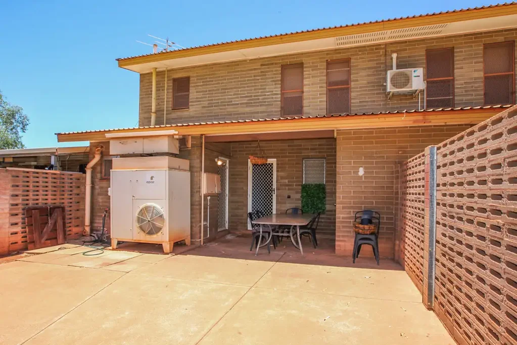 South Hedland 3ਬੈੱਡਰੂਮ STOP PAYING RENT!!!! 3x1 Brick TIDY Town House !