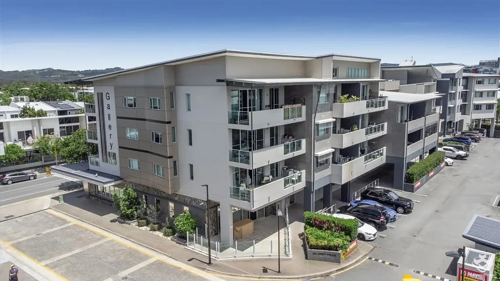 Stunning 1-Bedroom Apartment: Prime Varsity Lakes Location!