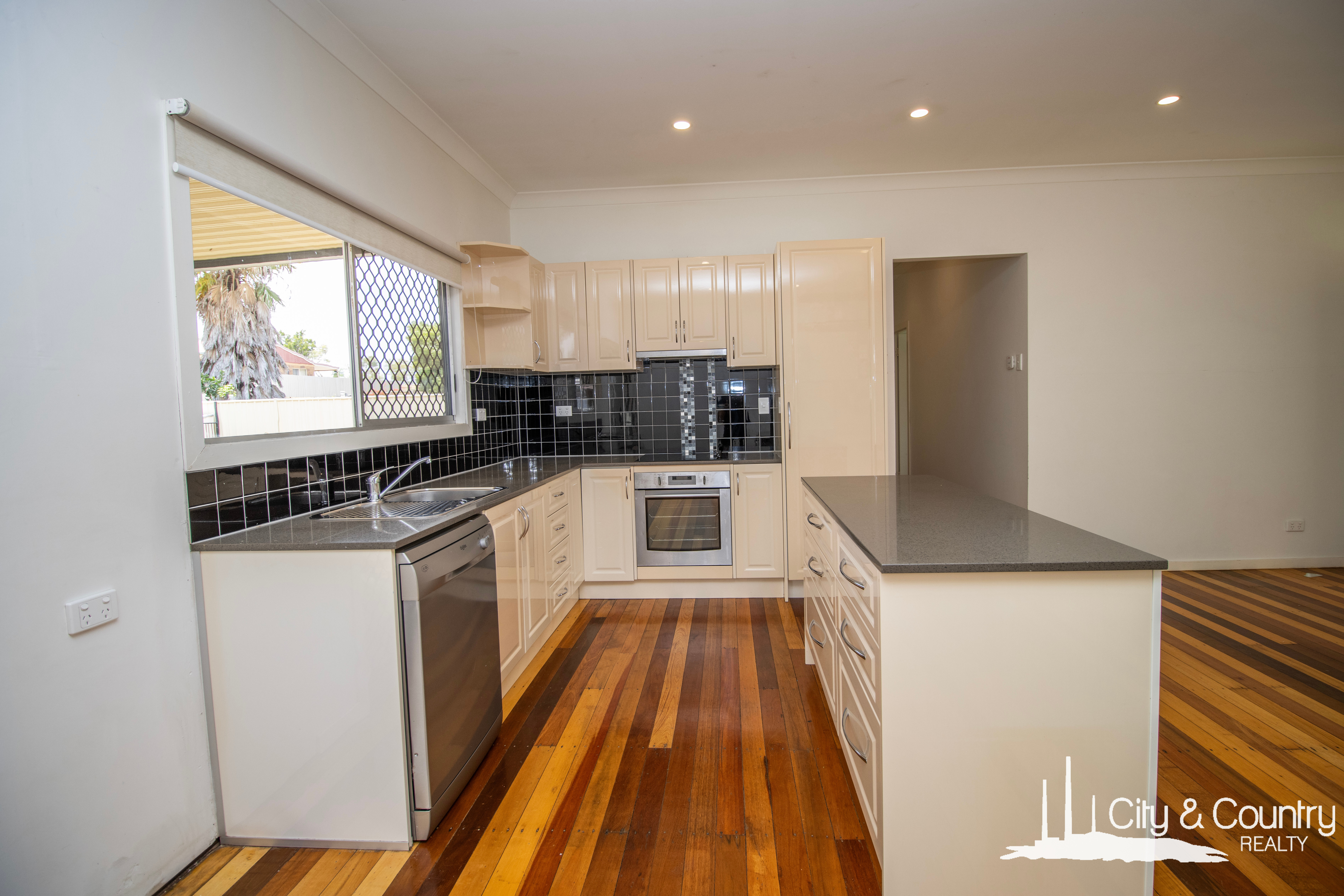 12 KOKODA RD, SOLDIERS HILL QLD 4825, 0 Schlafzimmer, 0 Badezimmer, House