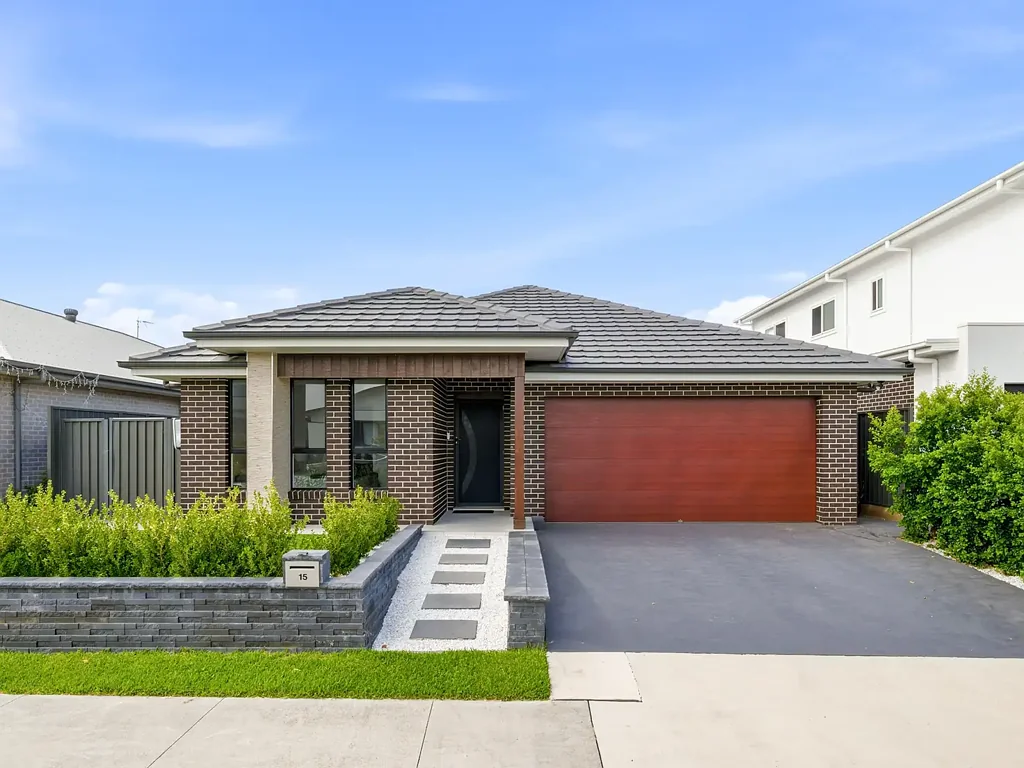 15 Burrough Street, Catherine Field, NSW 2557