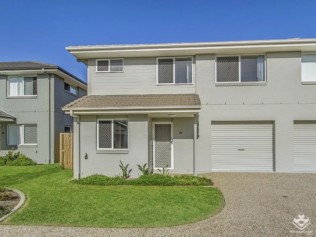 3 Bedroom Townhouse avail: 17/05/2025 Rent $570/w