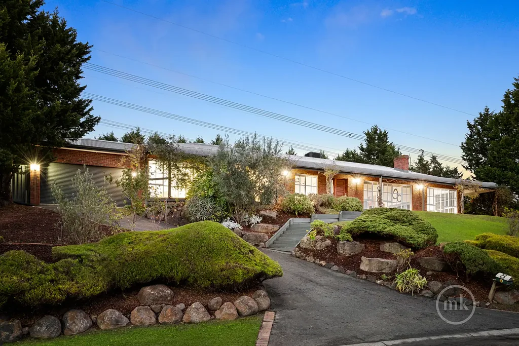 8 Hawkhurst Court, Eltham, VIC 3095