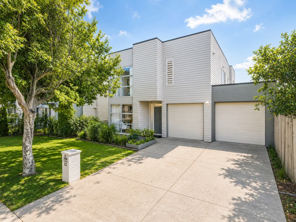 Takanini 4Kwarto Renovated Family Living in Sought-After Addison
