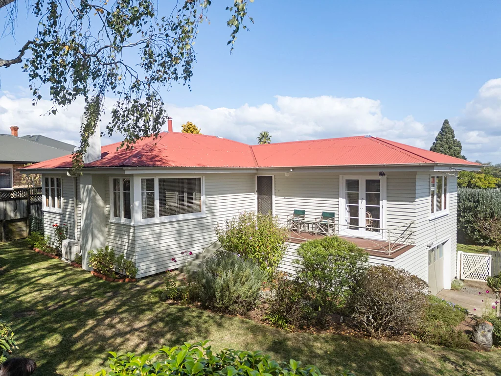 80 Moore Street, Cambridge, Waipa, Waikato