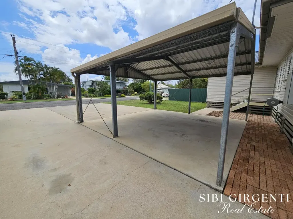 Mareeba 4房  🌿 A Hidden Gem with Income Potential - Granny Flat🌿