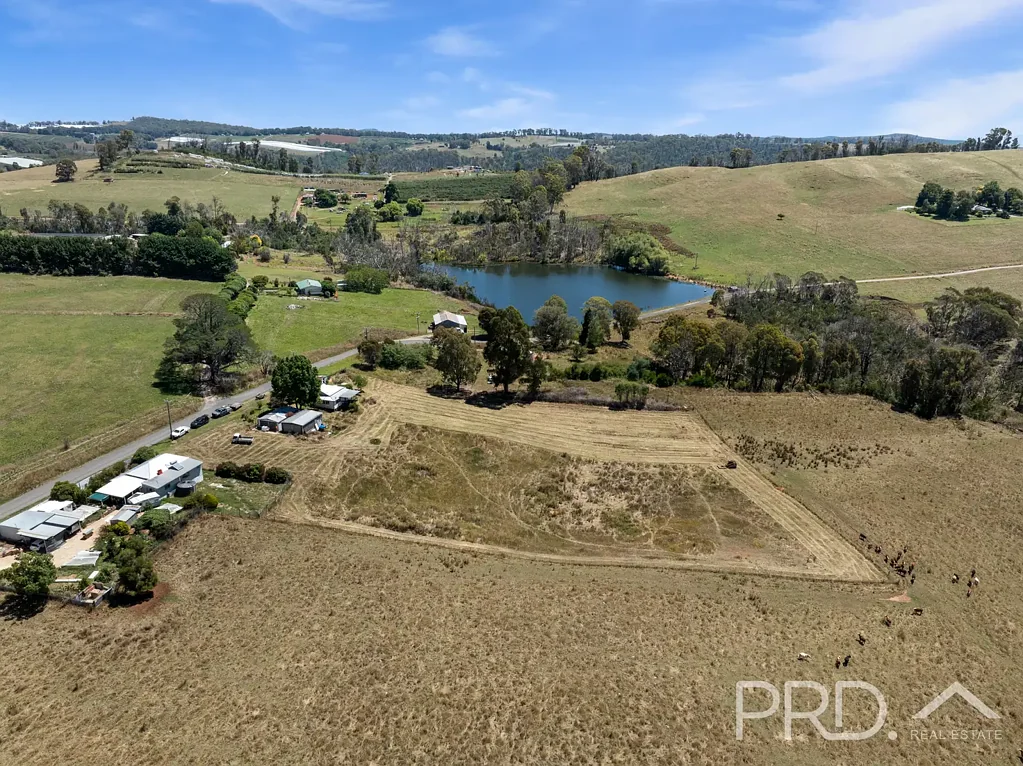 122 Mayday Road, Batlow, NSW 2730