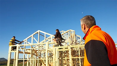 买现房太贵，自己建新房将成趋势？