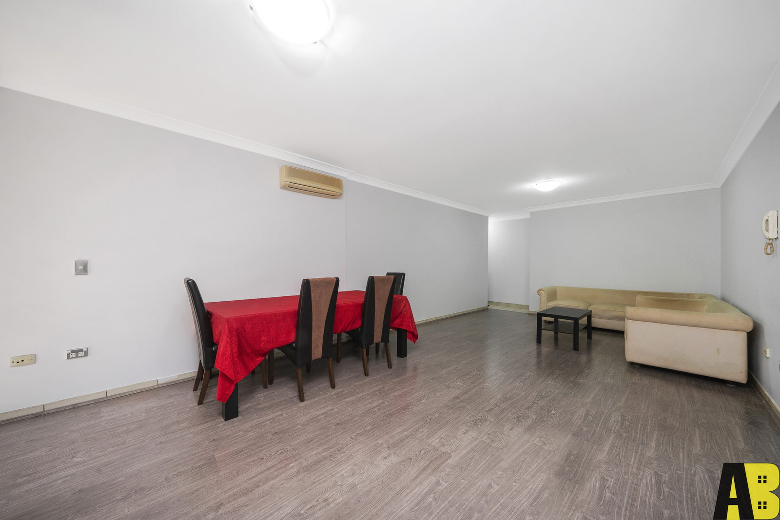 UNIT 6 10-12 DALLEY ST, HARRIS PARK NSW 2150, 0 ห้องนอน, 0 ห้องน้ำ, Unit