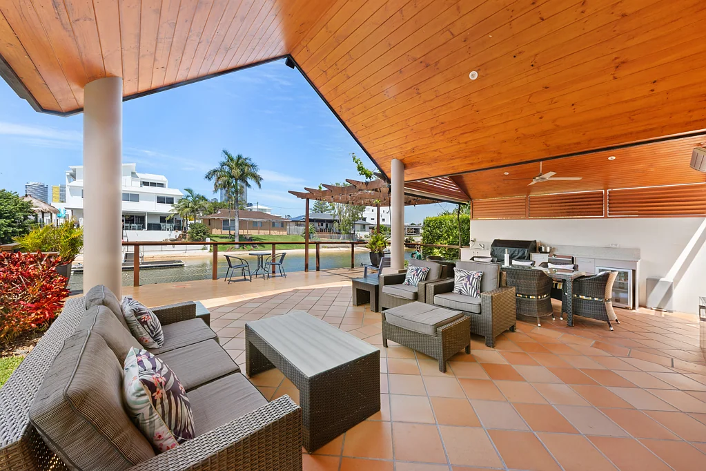 20 Pearl Key, Broadbeach Waters, QLD 4218