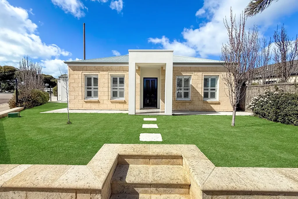 Port Lincoln 4房  Modern Marina Living with Strong Investment Appeal
