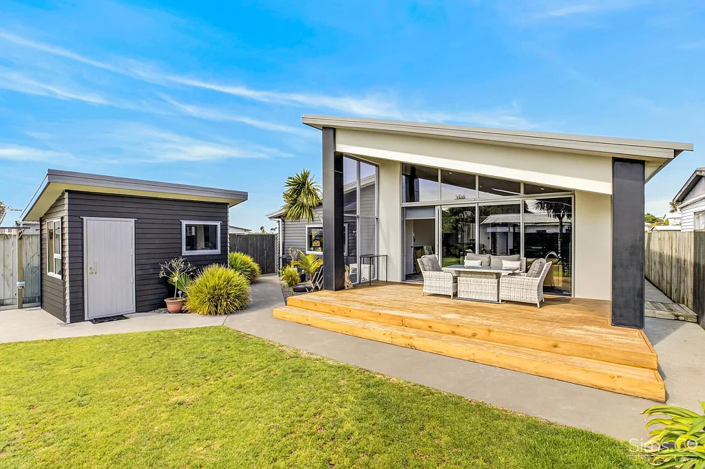 Castlecliff 4Kwarto Contemporary Coastal Living
