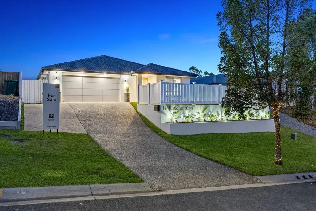 Pacific Pines 5ห้องนอน FABULOUS 5 BEDROOM FAMILY HOME! COMPLETELY RENOVATED JUST LIKE BRAND NEW! LOVELY SERENE GREEN QUIET ELEVATED LOCATION!