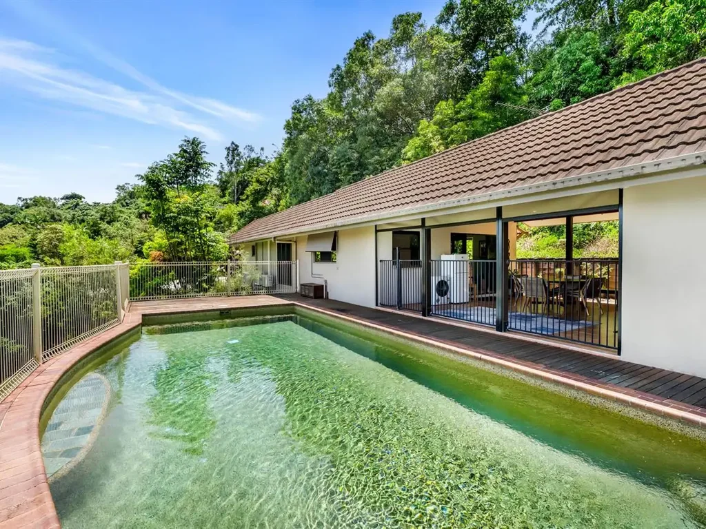 Freshwater 3房  Elevated Tropical Hideaway with Inspiring Mountain Views