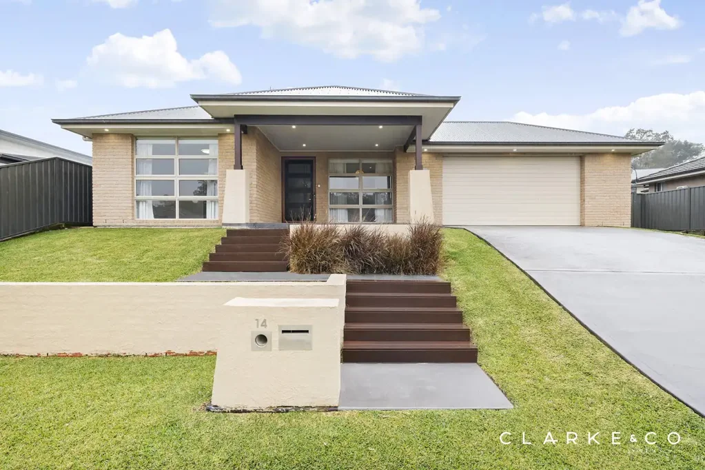 North Rothbury 4房  LUXURIOUS FAMILY LIVING WITHOUT COMPROMISE!