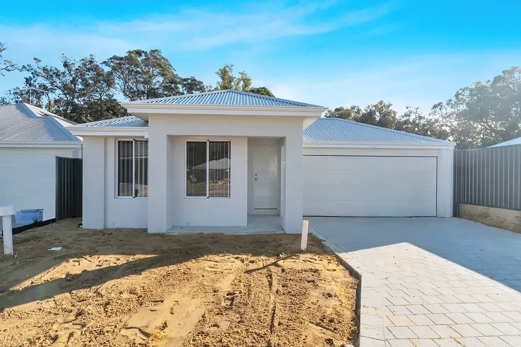 Lakelands 5Kwarto BRAND NEW, NEVER BEEN LIVED IN HOME - MOVE IN AND ENJOY MODERN LIVING